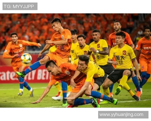 恒大与鲁能激战正酣最新比分实时更新与赛况分析